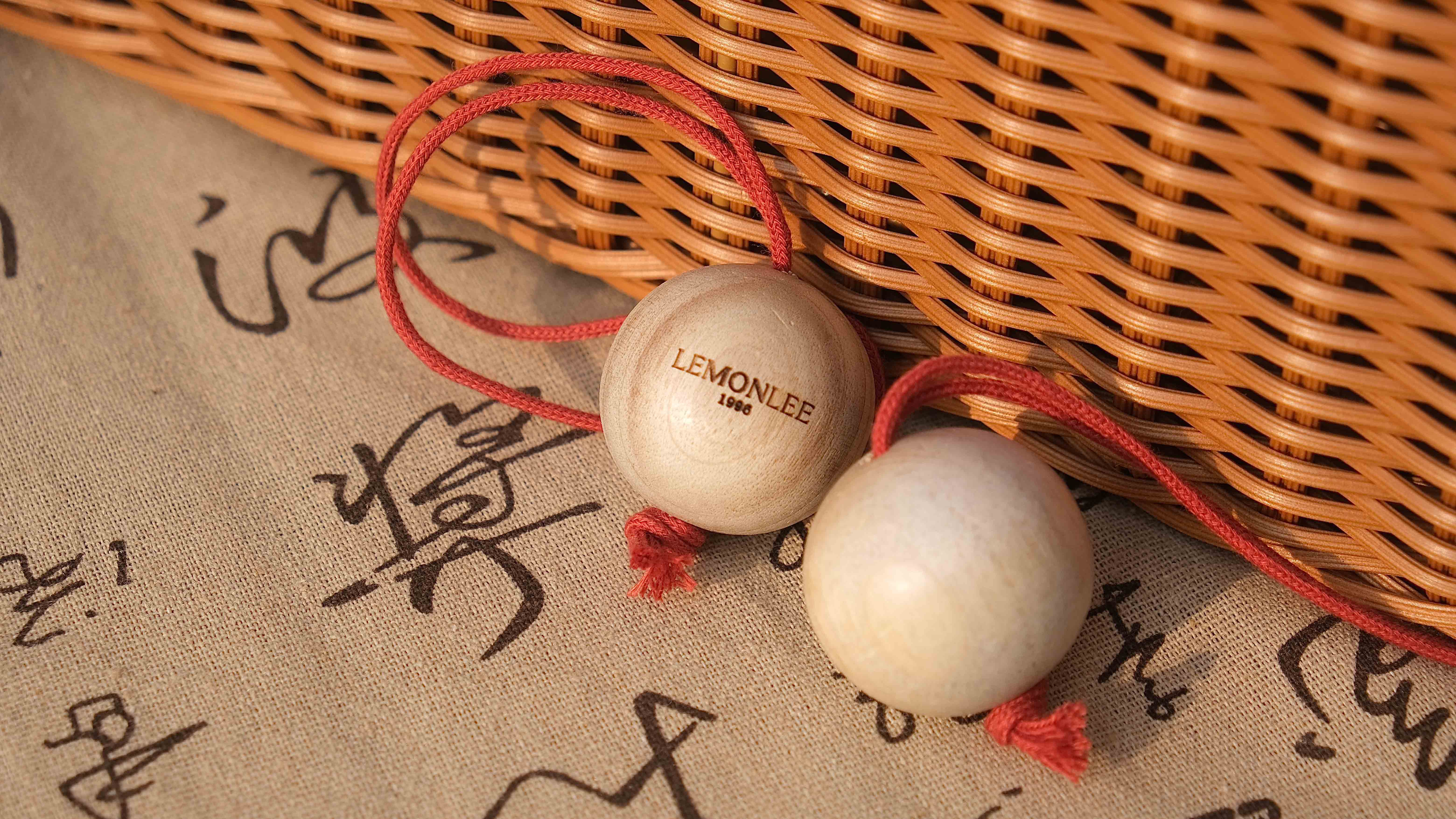 火爆服裝圈的香樟木球有什么用？三分鐘揭秘！——華恩